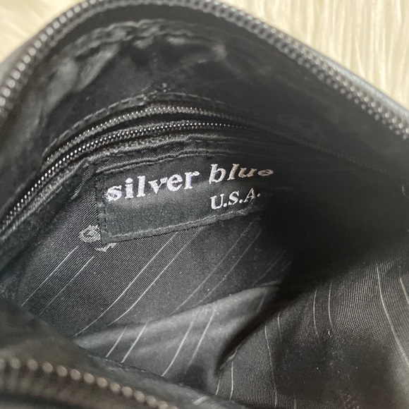 Cheetah Print Zippered Wallet - Picture 7 of 8